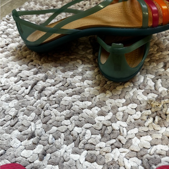 CROCS Green and Red Sandals with Adjustable Strap - Picture 2 of 3